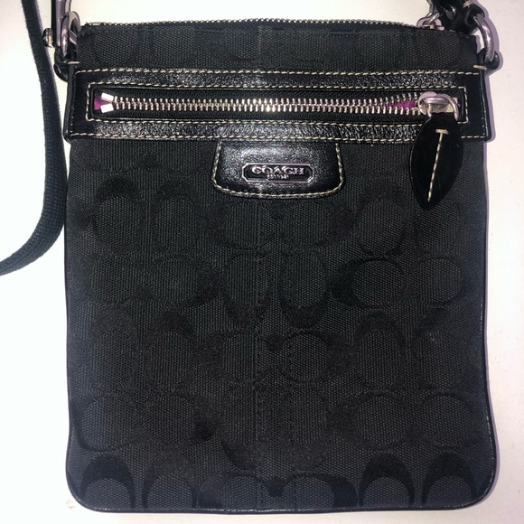 Coach purse - Picture 1 of 2